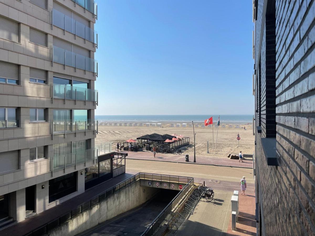 Appartement Seaview Koksijde Exteriör bild